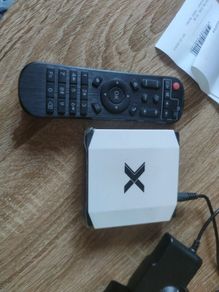 This Android TV box features dual band Wi-Fi and Bluetooth