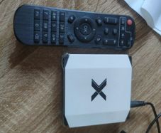 This Android TV box features dual band Wi-Fi and Bluetooth