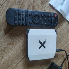 This Android TV box features dual band Wi-Fi and Bluetooth
