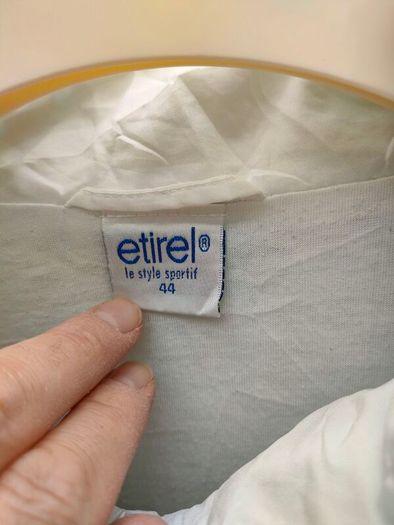 Vintage 80s 90s Etirel les style sportif track top Size 44 / large  A unique piece  Full zip top 2 zip pockets  Draw strings in the waist and neck Fully lined  Perfect for festivals