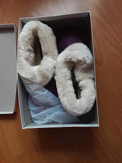 BNIB Jo & Joe Slippers