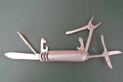 Multi-tool Pen Knife