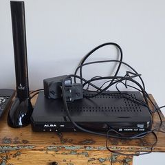 Indoor aerial & Saorview box