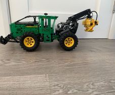 Lego Technic 42157 John Deere 948L-II Skidder