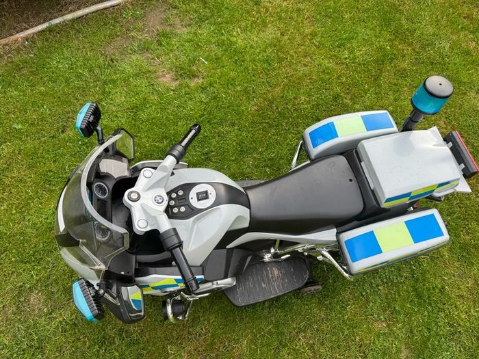 kids ride on motorcycle