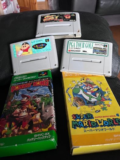 Nintendo Super Famicom Japanese SNES version with boxed Japanese Games Donkey Kong Mario World