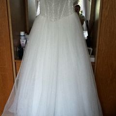 wedding dress
