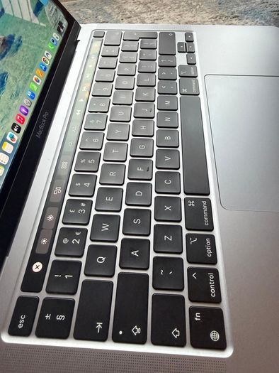 Macbook Pro 13-inch M1 2020 8gb Ram 256gb Storage