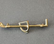 Horseracing horse riding equestrian metal tie pin in very good condition see photos FREE STANDARD POSTAGE INCLUDED