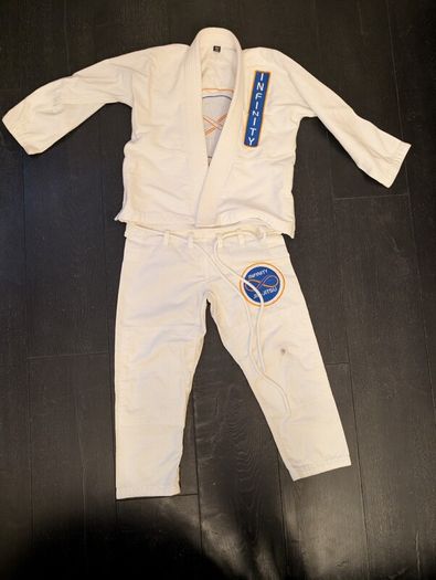 Infinity Jiu Jitsu Kids Kimono size M1