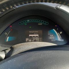 2017 nissan leaf leather interior
