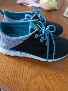 Walking shoes