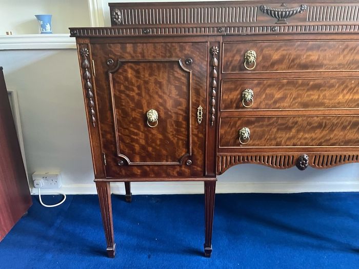 sideboard