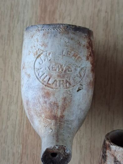 Lot of vintage clay pipe bowls