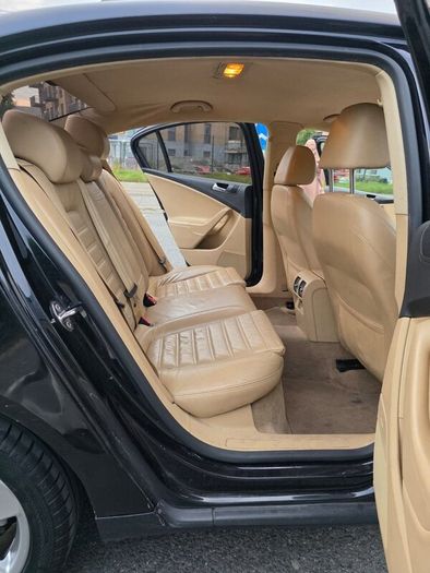 Volkswagen Passat Petrol Top-spec Highline 1.4