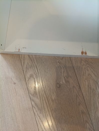 White 4 cube shelf unit