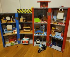 ELC Police & Fire Station plus accessories