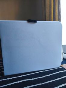 Foldable table