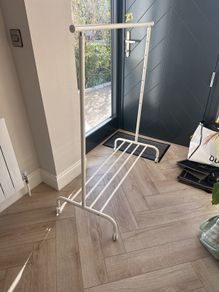 clothes rail