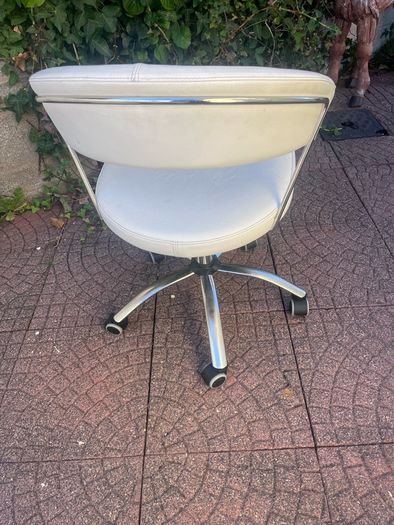 Calligaris Italian leather chairs