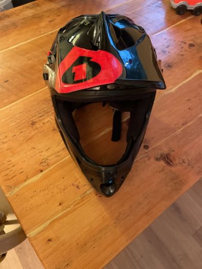 helmet size L