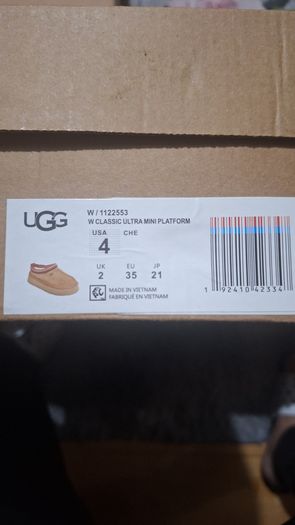 Ugg shoes  size 35 Eu