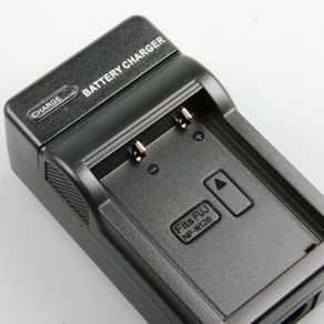 NP-W126 Travel and Car Charger For Fuji