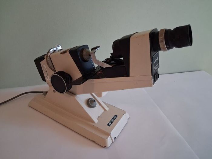 Postage - Topcon LM 6 Microscope - Not Powering up