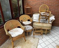 Wicker conservatory/patio furniture
