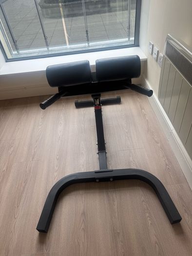 Hyperextension Bench