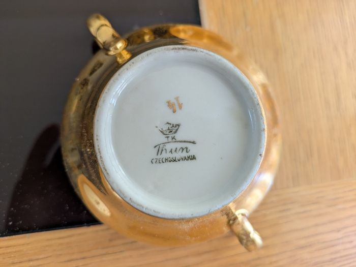 Thum gold coffee set
