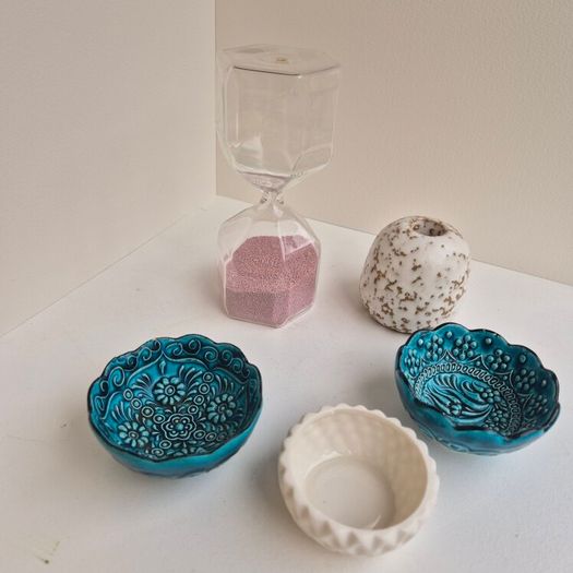Decorative Home Accessories Set (Trinket Dishes, Sand Timer and Vase)