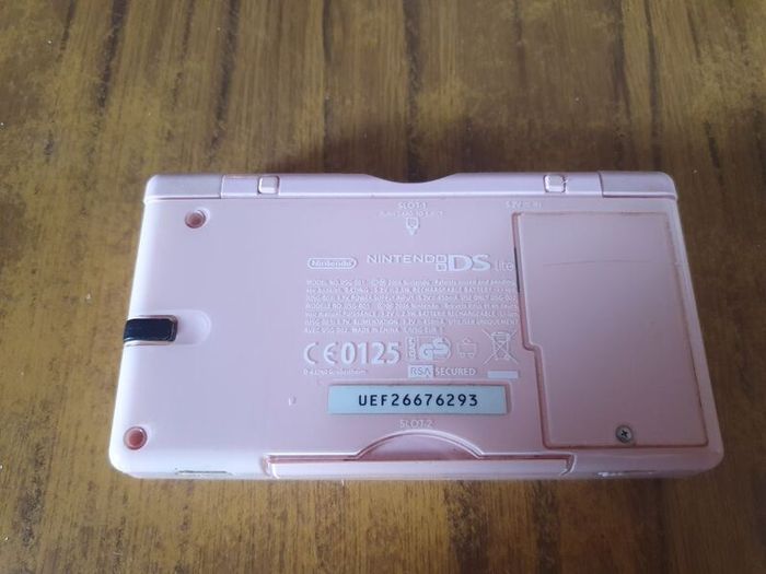 Nintendo DS Lite pink
