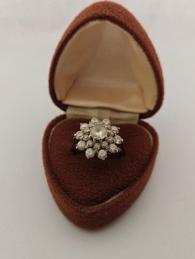 Vintage 18ct White Gold Tiered Cluster Cocktail Ring | 6.85g | Fully Hallmarked - Size M