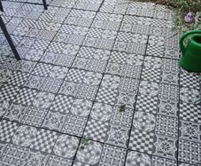 Garden Patio Tiles ( click in tiles )