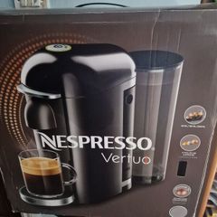 Nespresso VertuoPlus GCB2 plus unopened big box of free pods