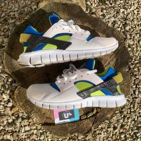 1 Of 1 Worldwide Nike Huarache x Free Run