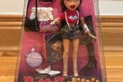 Bratz Funk Out! (Dana) 2004 New in Box