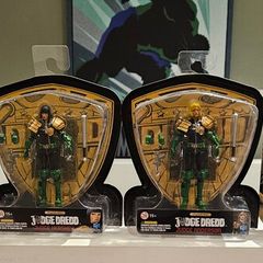 Hiya Toys  2000AD Judge Dredd Figures 1:18 scale (various)