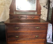 bedroom vanity