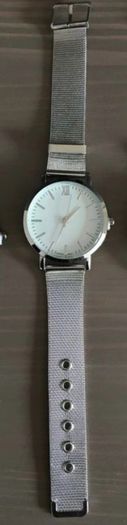 Brand New Unisex Watch. Free Delivery In Ireland.