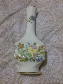 Aynsley, Wild Tudor vase for sale .