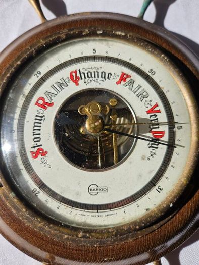 Vintage Barigo barometer
