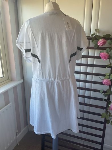 dress Bnwt Molly bracken white & black contrast dress sporty style
