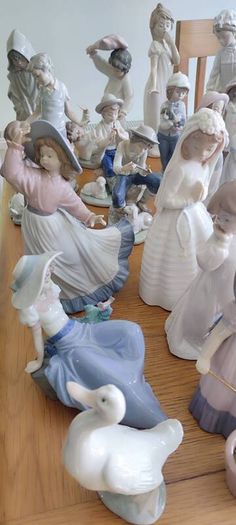 Nao Figurines
