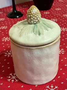 Christmas cookie jar/biscuit barrel