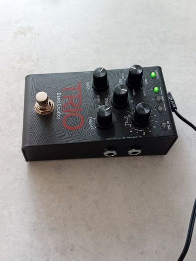 Digitech Trio Band Creator with footswitch and power supply