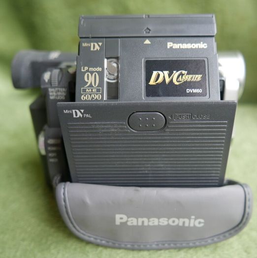 Panasonic NV-DS65 Digital Camcorder , (charger, tape and bag) works well
