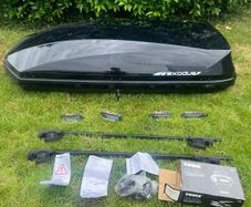 Halfords Roof box with Thule fittings
