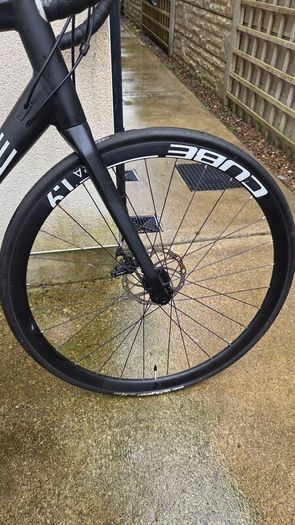 Cube Attain Road Bike